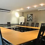 Fasthotel מלון