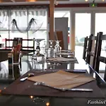 Fasthotel מלון 2*